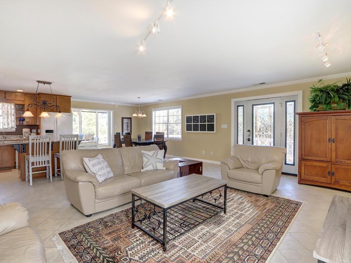 Lola'S Retreat Villa Tybee Island Bagian luar foto