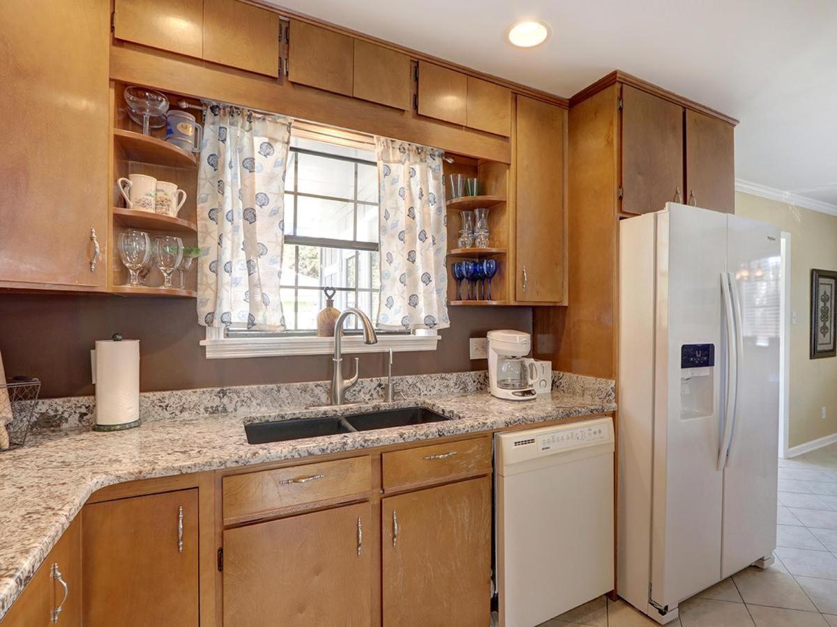 Lola'S Retreat Villa Tybee Island Bagian luar foto